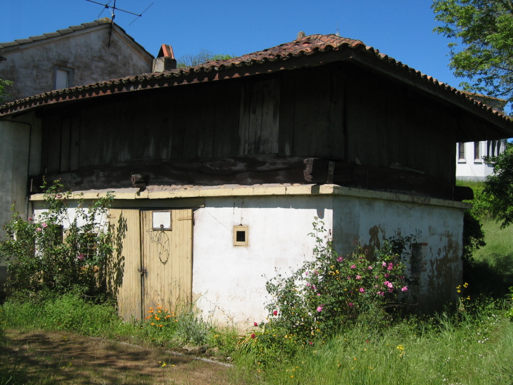 Casa La Panera de San Cucao-panera